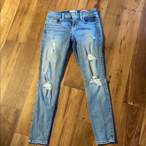 WOMEN GUESS SKINNY JEANS